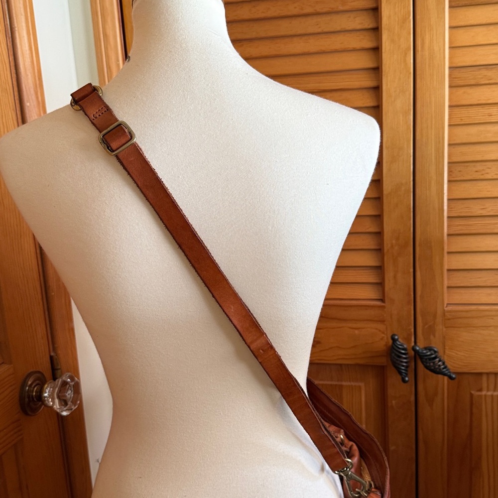 Campomaggi  Brown Leather Handbag - Picture 12 of 13